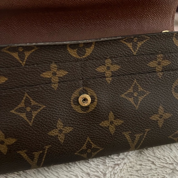 Louis Vuitton Wallet Authentic - Picture 12 of 12